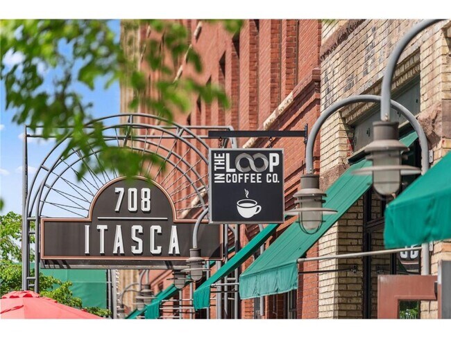 Building Photo - 720 N 4th St