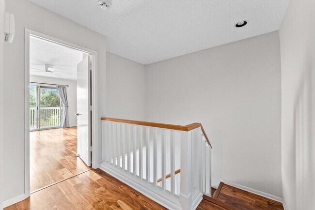 Building Photo - 6214 Riverwalk Ln