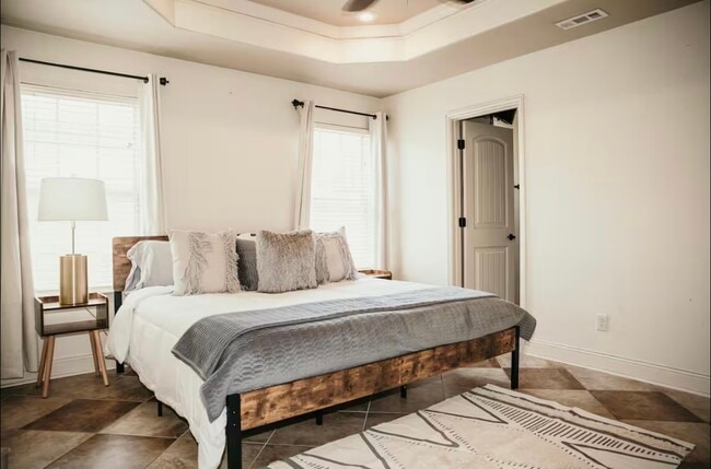 Building Photo - 1306 N 31st St