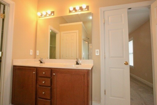 Building Photo - Hard to find Rental in Bonterra!!!