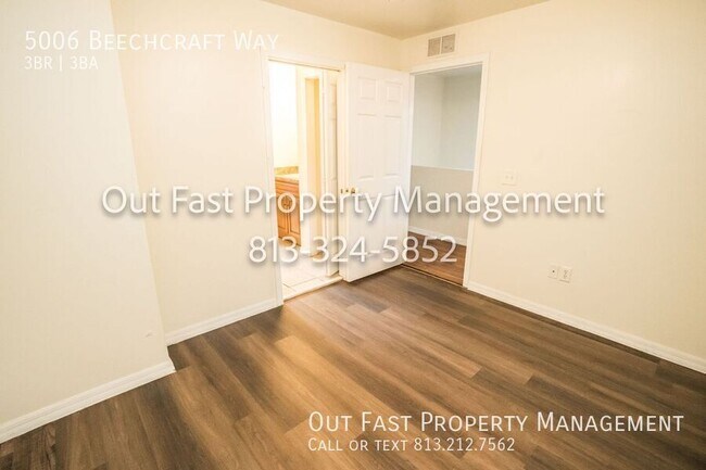 Building Photo - 5006 Beechcraft Way
