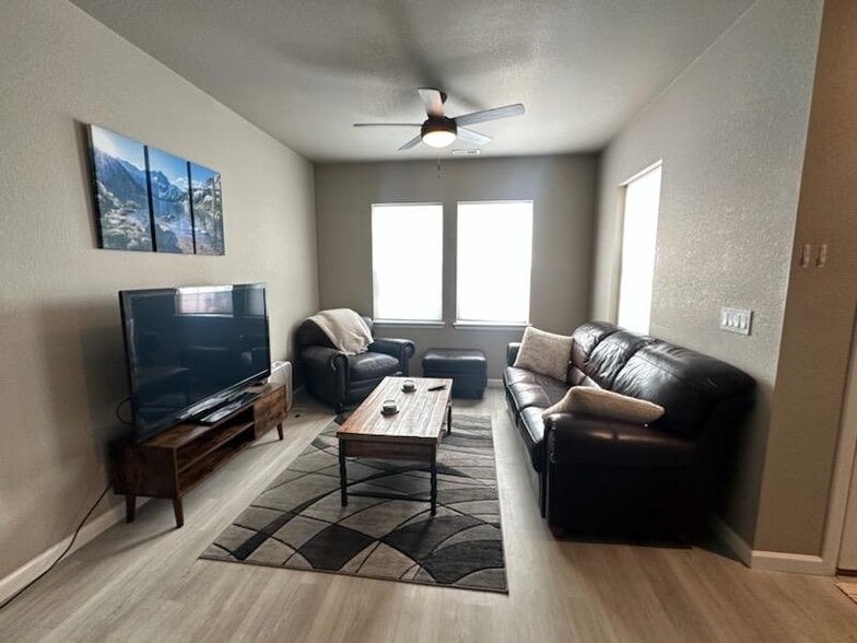 Building Photo - 16334 Rustlers Range Pt