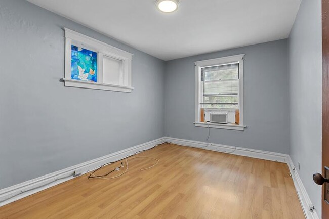 Building Photo - 3208 Delor St