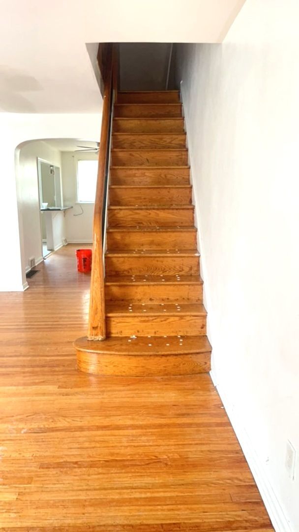 Building Photo - Stunning 3-Bedroom Townhome in East Oak Lane! Available NOW!