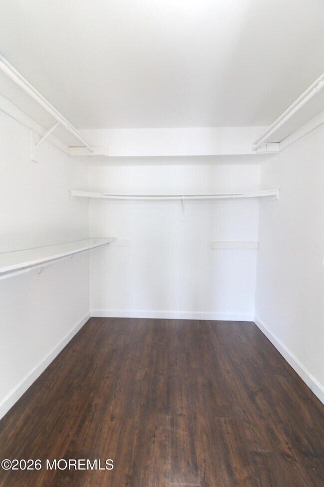 Building Photo - 455 Hawthorne Pl