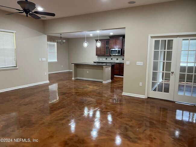 Building Photo - 5063 Johnson Creek Dr