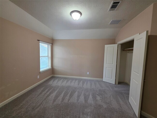 Building Photo - 19415 Bronte Springs Court