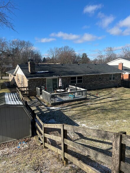Building Photo - 5684 Red Oak Dr