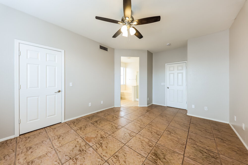 Building Photo - 6651 W Townley Ave