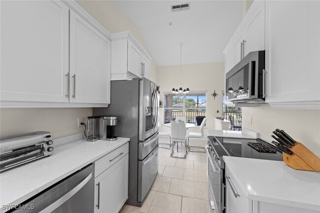 Building Photo - 24748 Lakemont Cove Ln