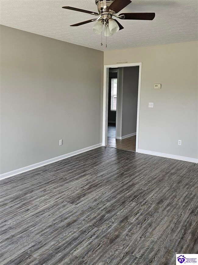 Building Photo - 145 Croghan Way