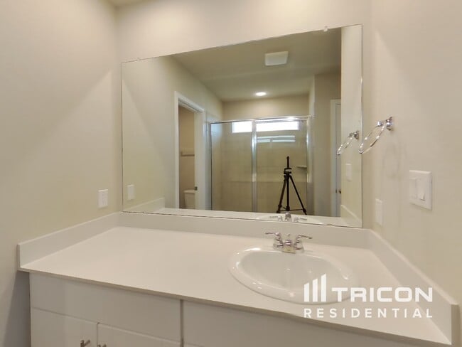 Building Photo - 5113 Sidesaddle Dr