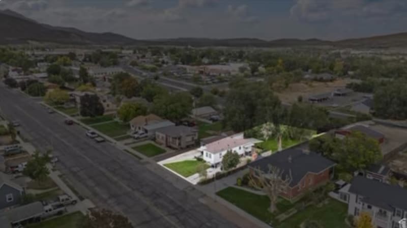 Building Photo - 534 S Main St