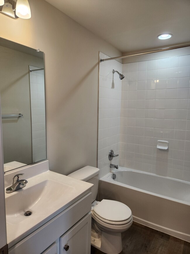 Building Photo - 4055 Grand Reserve Ln
