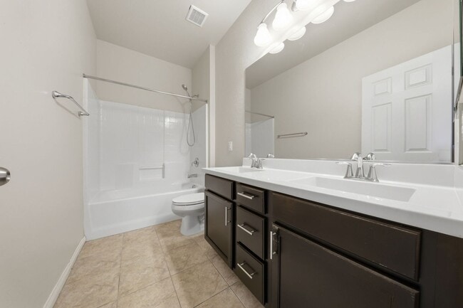 Building Photo - Mountains Edge Gem with Loft, Den & Upgraded Kitchen