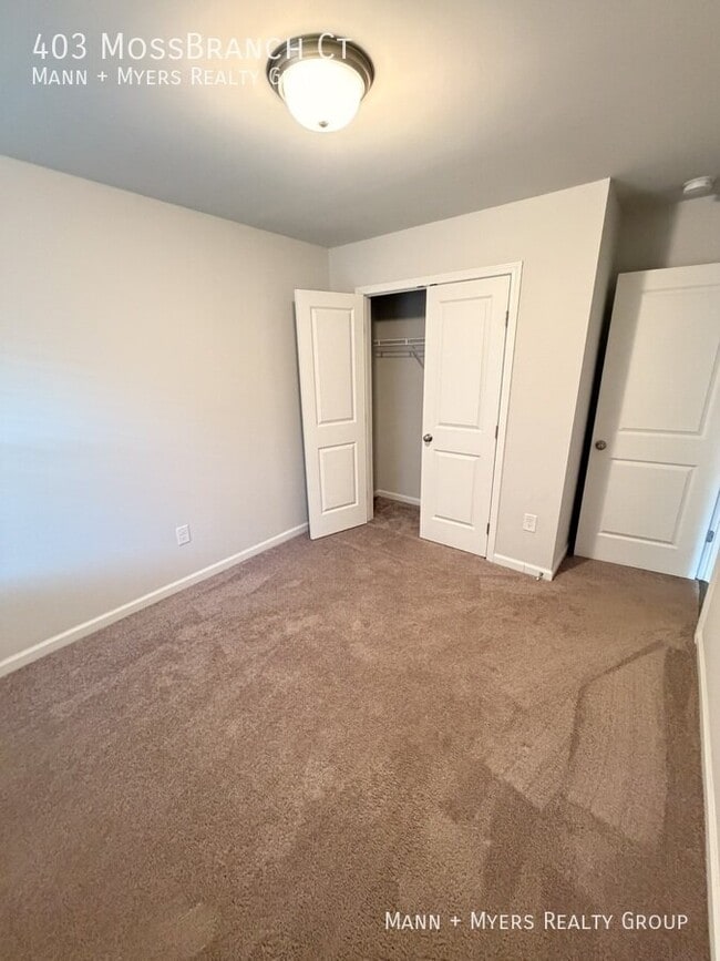 Building Photo - 403 Moss Branch Ct