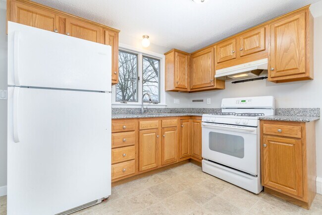 Building Photo - 29 Medford St