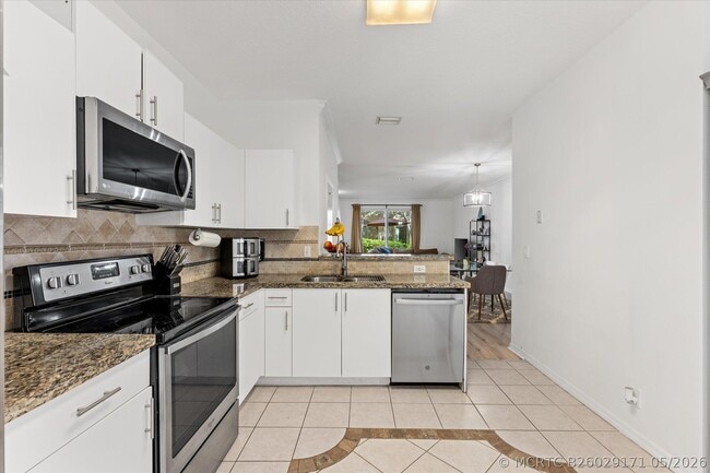 Building Photo - 2264 Salerno Cir