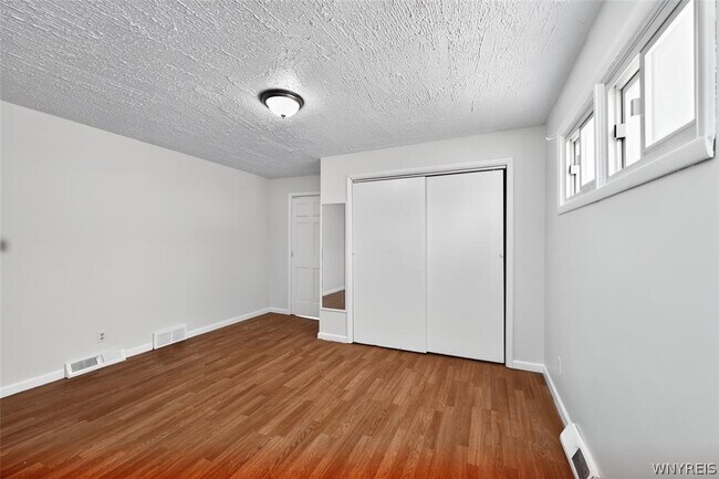 Building Photo - 3028 Welch Ave