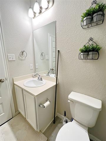 Building Photo - 6028 Saddle Pack Dr