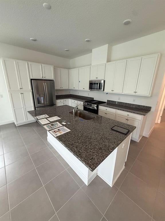 Building Photo - 15144 Field Daisy Dr