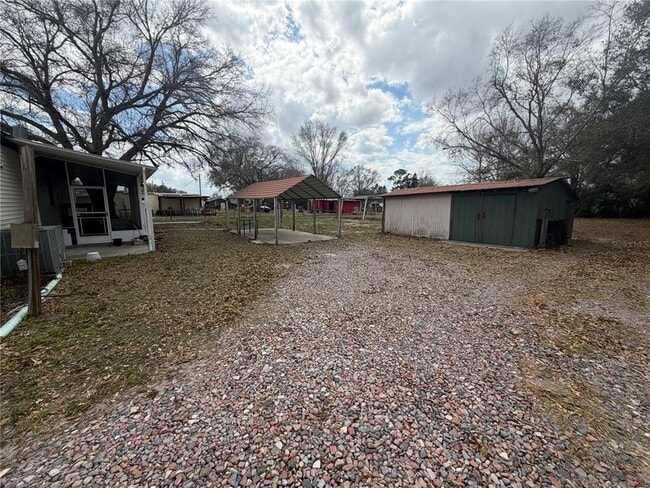 Building Photo - 365 Alturas Rd