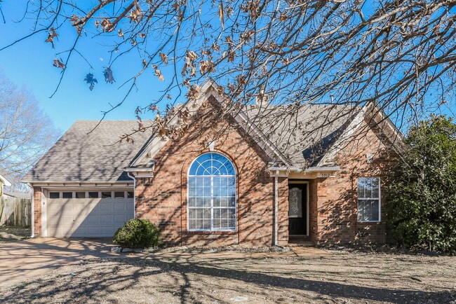 Building Photo - 5912 Chadwell Rd