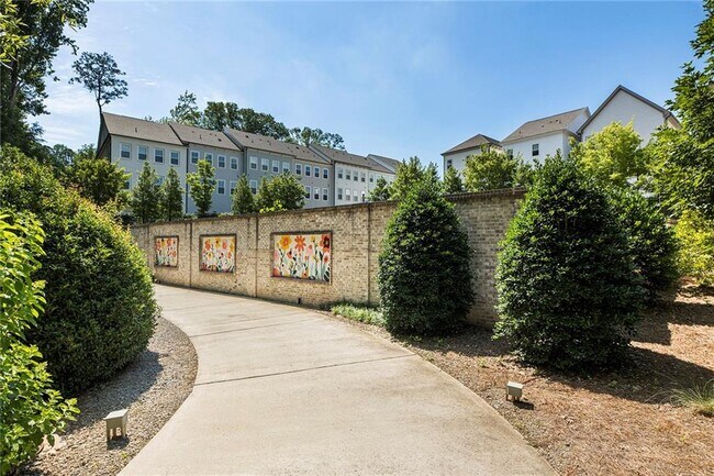 Building Photo - 355 Chiswick Cir