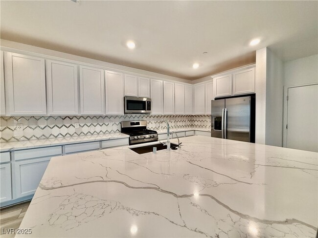 Building Photo - 9768 Abel Clf St