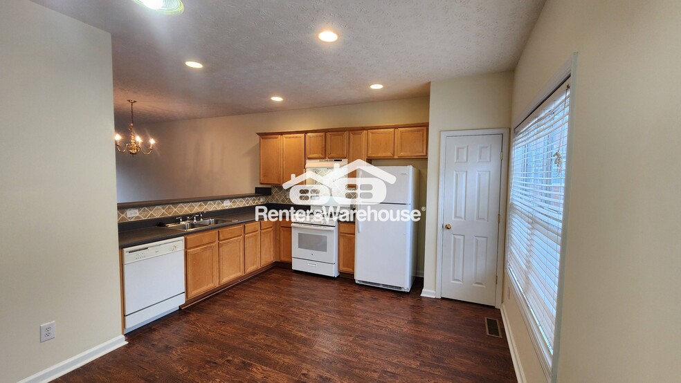 Building Photo - 3683 Lantern Walk Ln