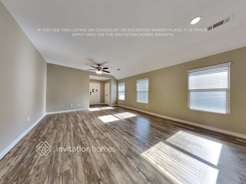 Building Photo - 111 E Kirnwood Dr