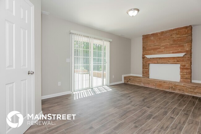 Building Photo - 1200 Castlegate Dr