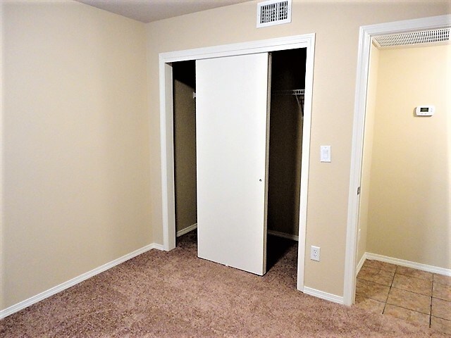 Building Photo - 3798 Cattle Dr NE