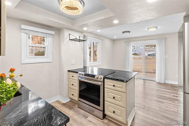 Building Photo - 2754 S Kenton Ct