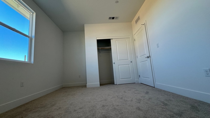 Building Photo - 19 W Gemma Ct