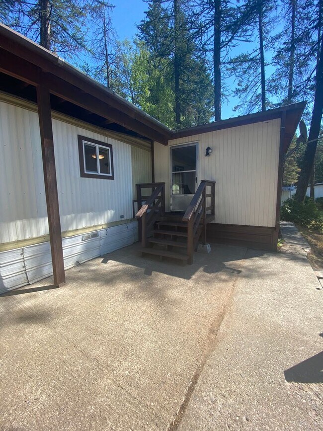 Building Photo - Manufactured Home In Bayview (APP#171)