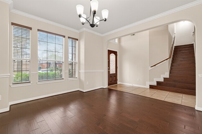 Building Photo - 24526 Avellino Ct