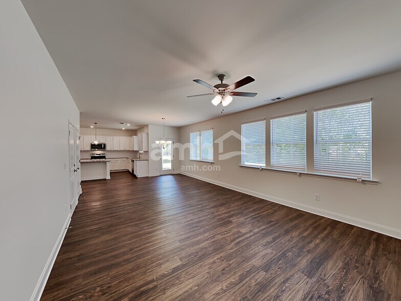 Building Photo - 412 Tributary Ln