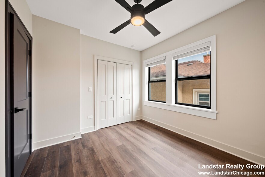 Building Photo - 1241 Chicago Ave