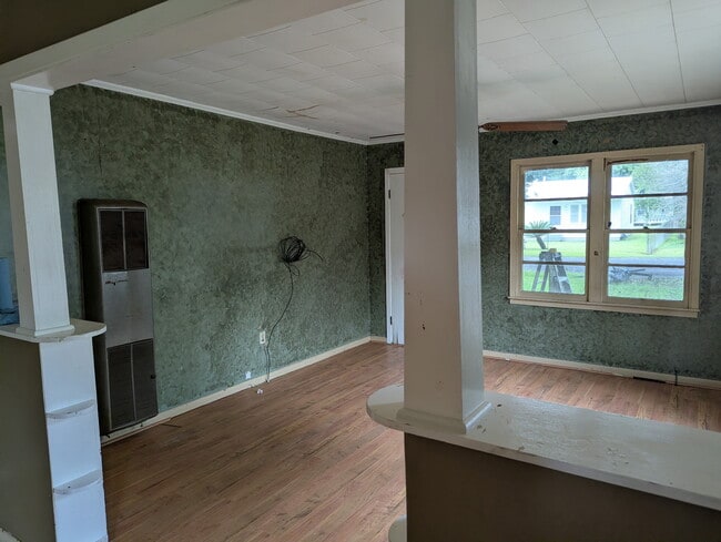 Building Photo - 1818 Par Rd 1-391