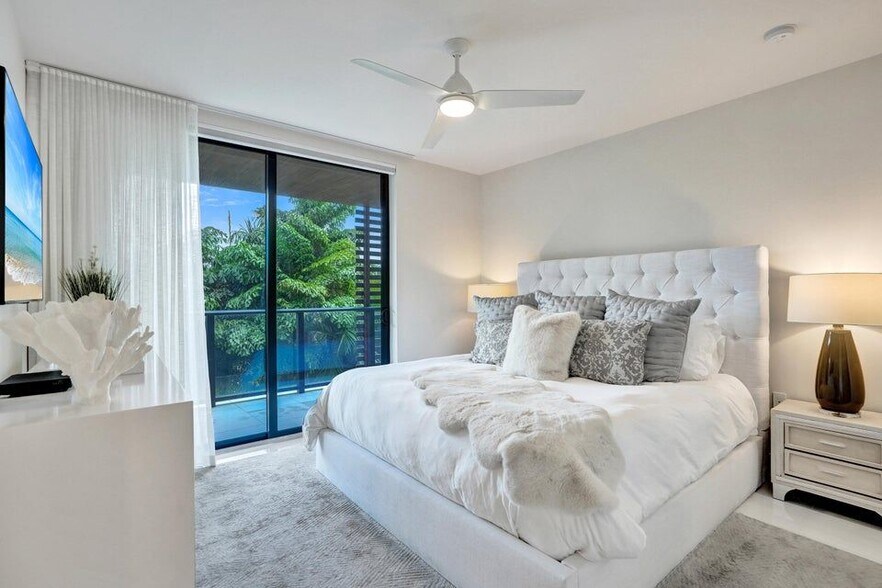 Building Photo - 3030 N Ocean Blvd