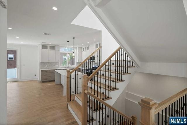 Building Photo - 92 Franklin St