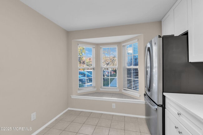 Building Photo - 31 Lexington Ct