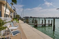 Building Photo - 2500 Gulf Shore Blvd N
