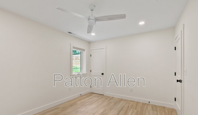 Building Photo - 106 Durham Pl