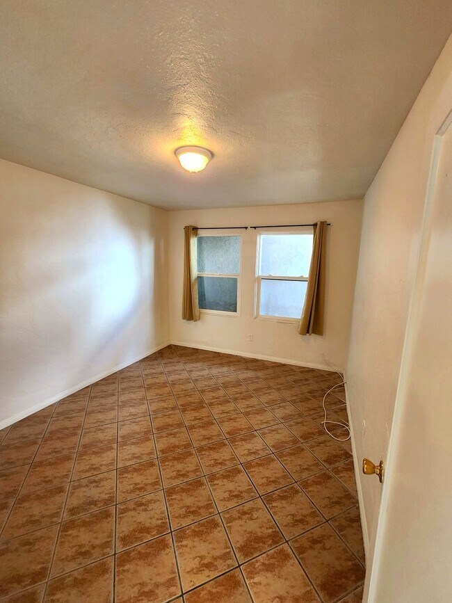 Building Photo - 2274 Kearney Ave