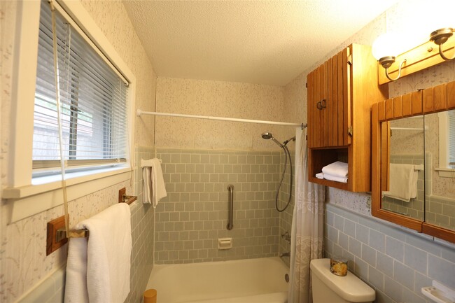 Building Photo - 4018 Nenana Dr