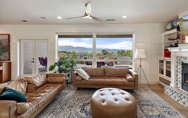 Building Photo - Stunning Luxury Home Coming Soon!