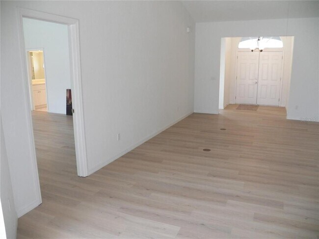 Building Photo - 23167 Turnbull Ave