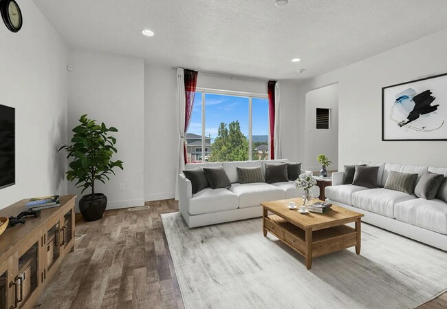Building Photo - 1726 Thira Ln
